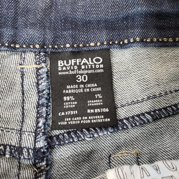 Buffalo Jackson Mid Rise Bermuda Denim Shorts size 30 32 Acid Wash Distressed - Picture 4 of 9